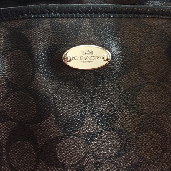Authentic Coach Purse - Picture 2 of 3