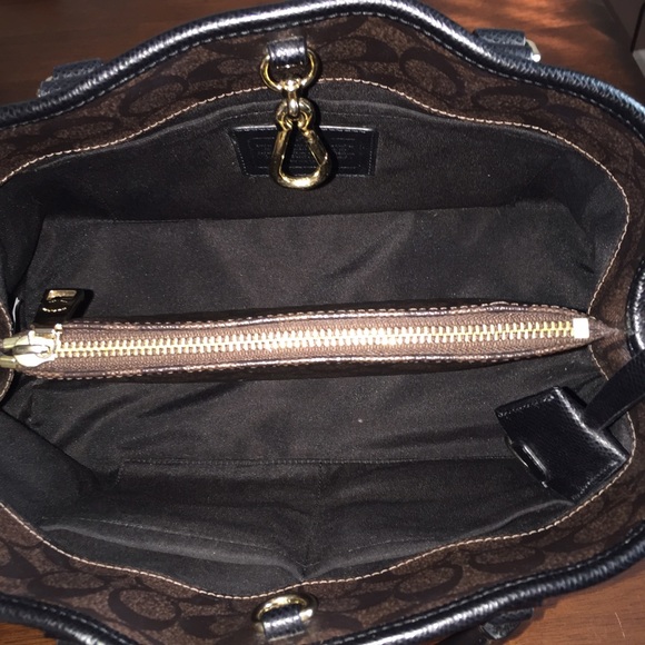 Authentic Coach Purse - Picture 3 of 3