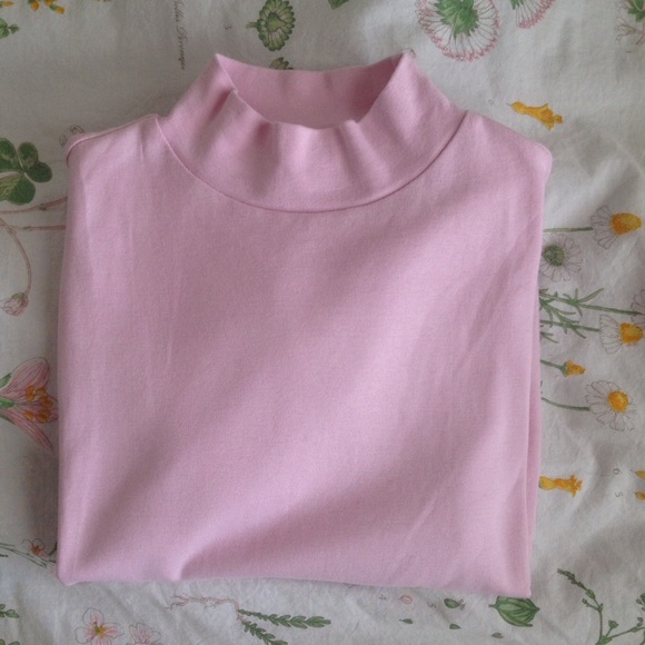 💌 SOLD 💌 Bubblegum Pink Mock Neck Shirt
