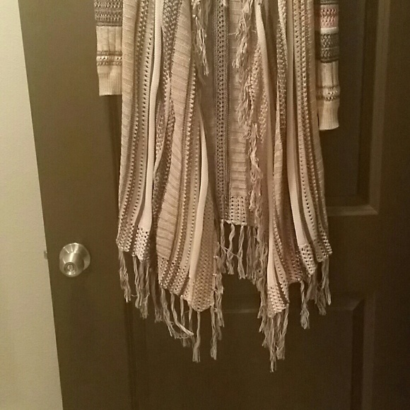 Sweater - Picture 2 of 3