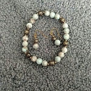 Bracelet and earrings