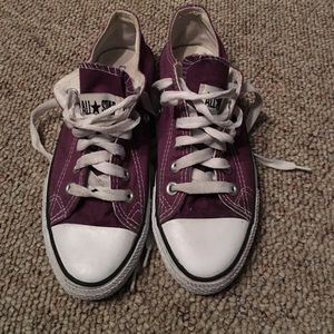Purple low top Converse