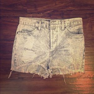 Brandy Melville/John Galt Pin Stripe denim shorts