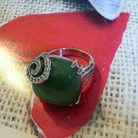 Ring - Picture 2 of 3