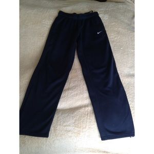 Small Black Therma-Fit Nike Sweatpants