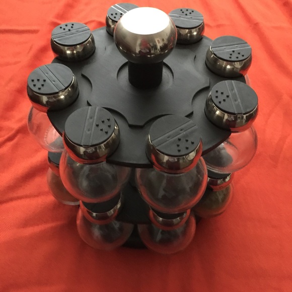 Very useful 16 glass bottled Spice holder. - Picture 1 of 3