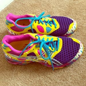 Gel noosa tri 7 running shoes
