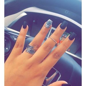 Meet your Posher, Jasmine