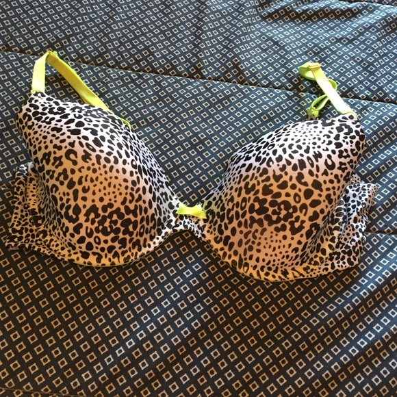 Victoria's Secret bra