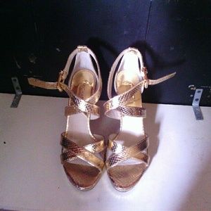 Gold Michel Kors heels