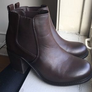 Ankle boots