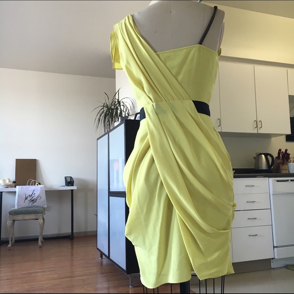 ❣SOLD ❣yellow dress Rachel Roy tulip one shoulder - Picture 3 of 4