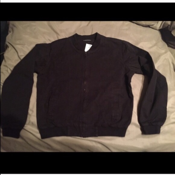 Brandy Melville black bomber