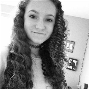 Meet your Posher, Madeline