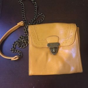 Steve Madden small mustard cross body purse