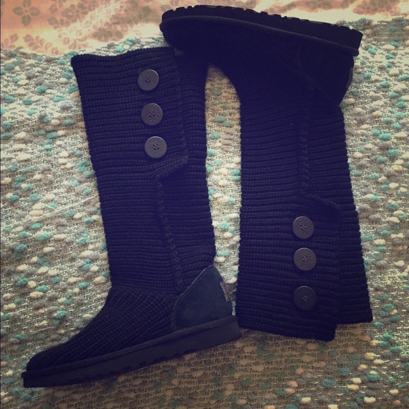 🎉SALE🎉UGG Classic Cardy Boot