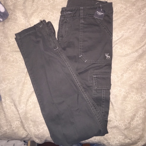 NWT Abercrombie & Fitch Army Green Pants
