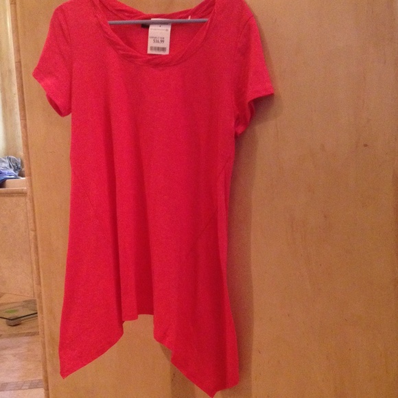 Coral top