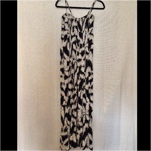 Long & Flowy Zip Dress