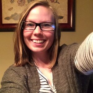 Meet your Posher, Abby