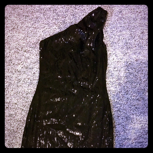 Black sequin party dress