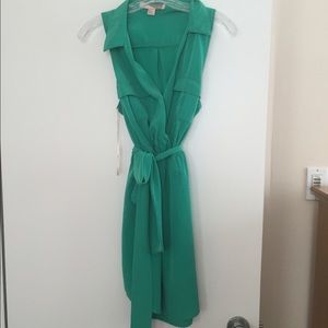 Green collared wrap dress