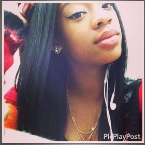 Meet your Posher, Suleica