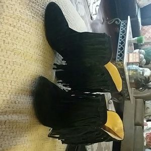 Nine west black fringe booties
