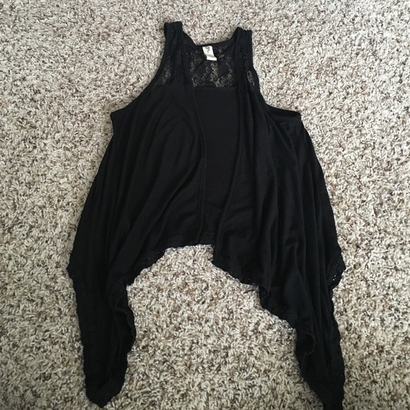 Sleeveless cardigan