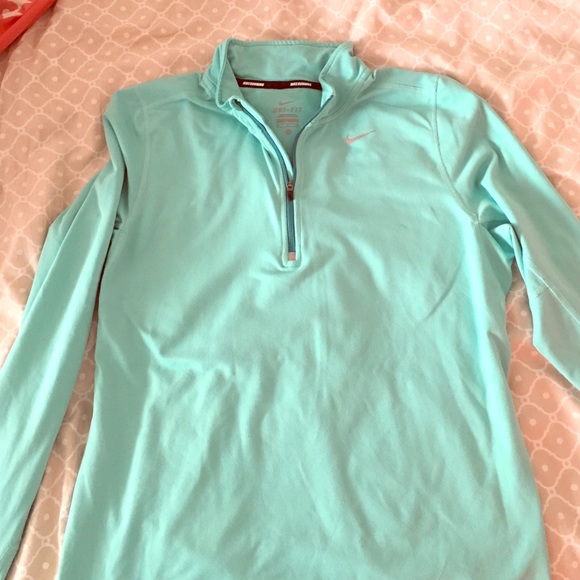 Nike pullover