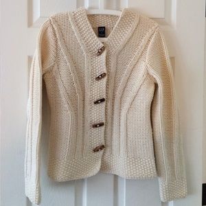 GAP toggle button cardigan