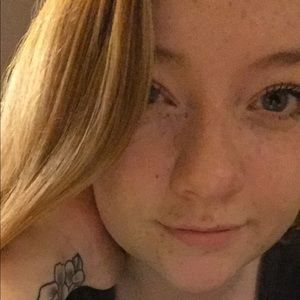 Meet your Posher, Haylie