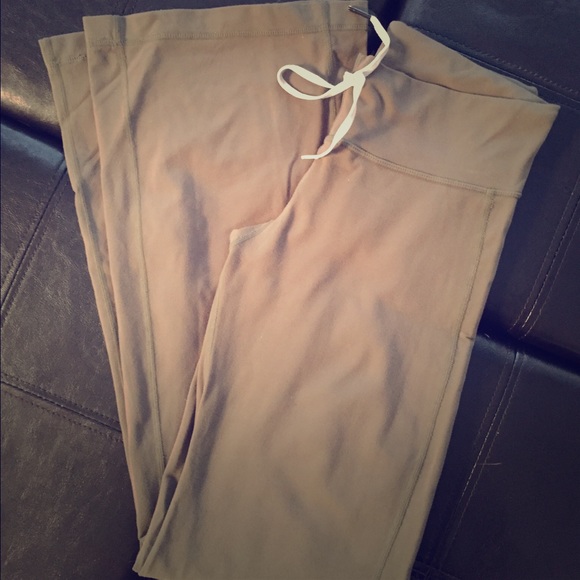 Lululemon Olive Green Yoga Pant