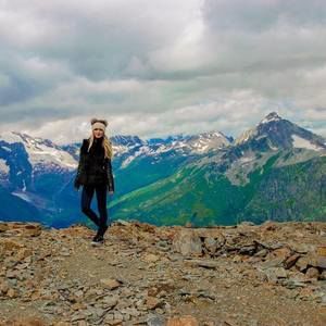 Meet your Posher, Inna