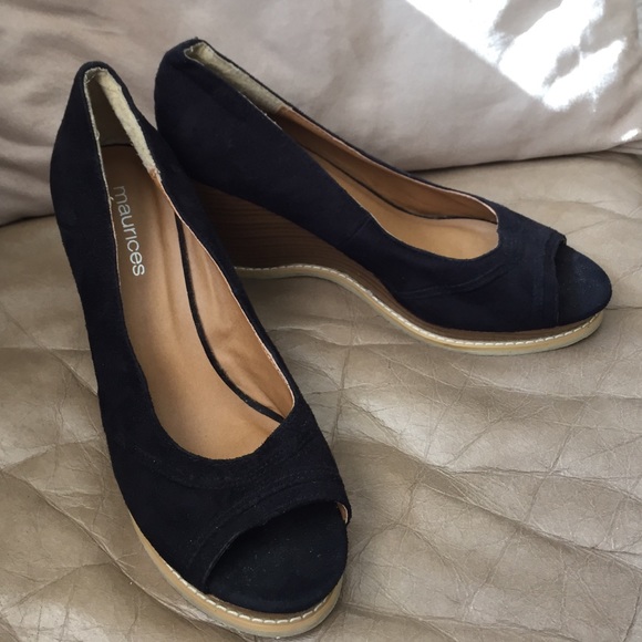 LIGHTLY USED: Maurices Summer Wedges