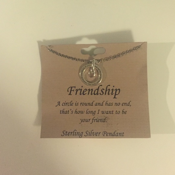 BRAND NEW silver pendent necklace