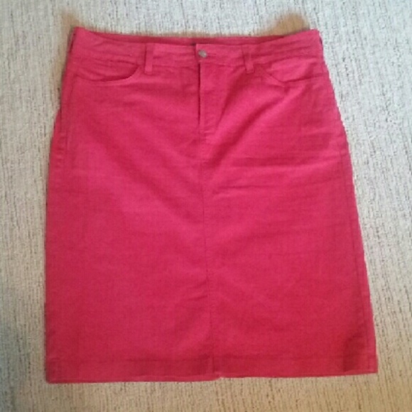 NYDJ RED SKIRT