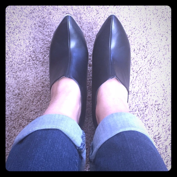 Shoe Dazzle Shoes - Gorgeous black booties/shoeties