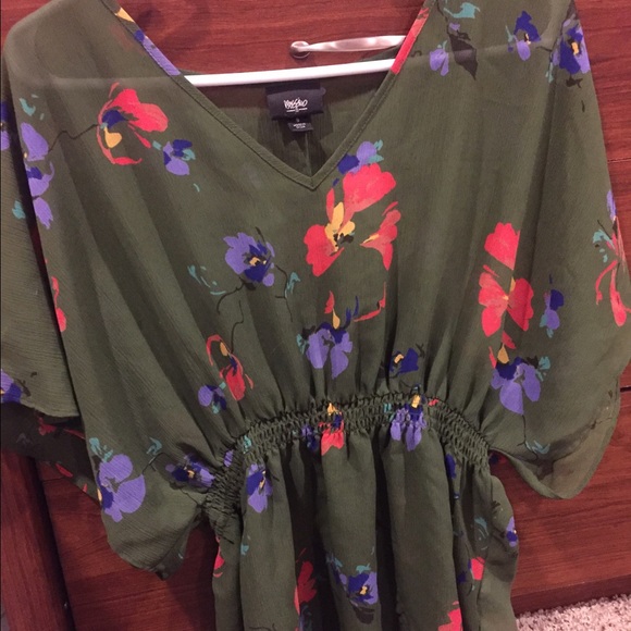 Flowy floral top