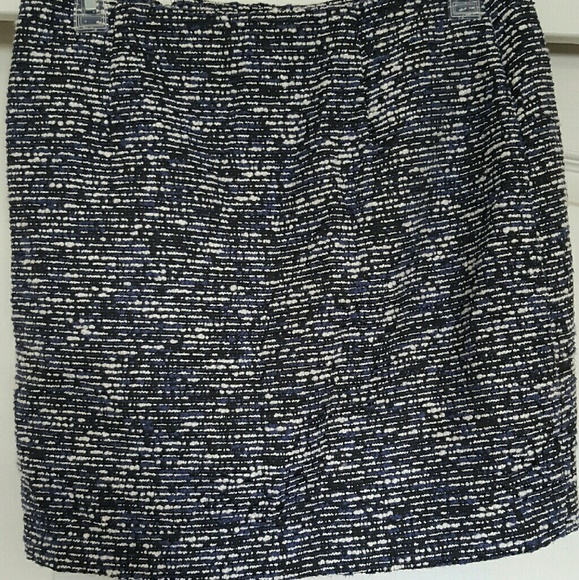 Zip up skirt - Picture 4 of 4