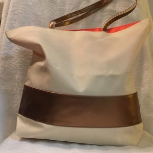 Clarins tote
