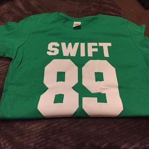 Taylor swift t shirt