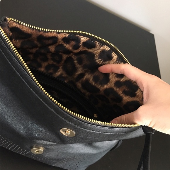 ***SOLD!!** Jessica Simpson Purse - Picture 3 of 4