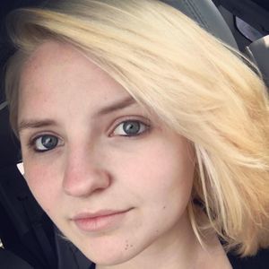 Meet your Posher, Naomi