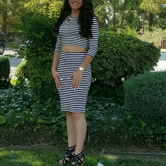 Crop top - Picture 3 of 3