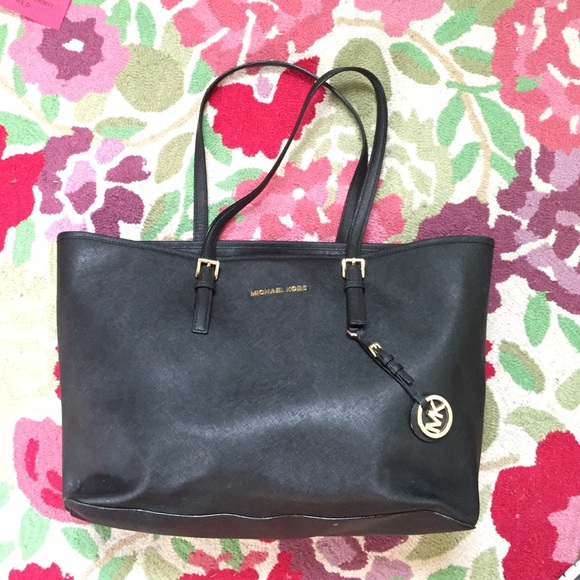 Authentic Michael Kors Tote