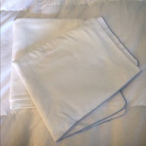 moms on call swaddle