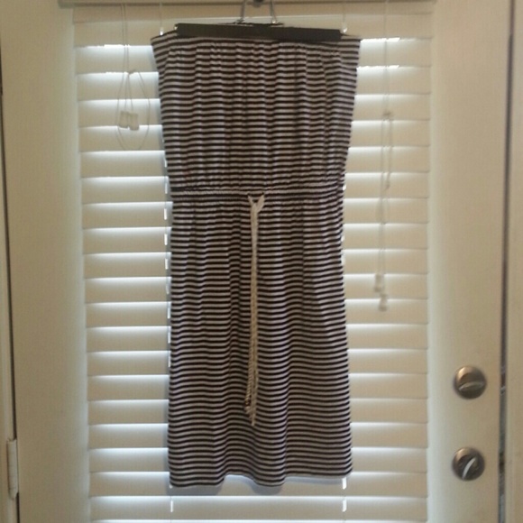 Gap medium black and white striped tube dress