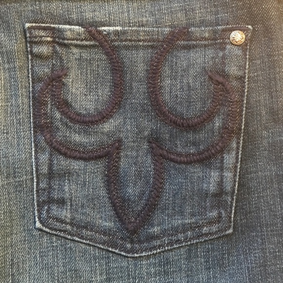 Express Boot Cut Jeans, Brand New Size 28 - Picture 2 of 4