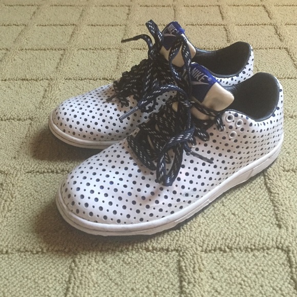 White w/ Navy Blue Dots Nike Shoes